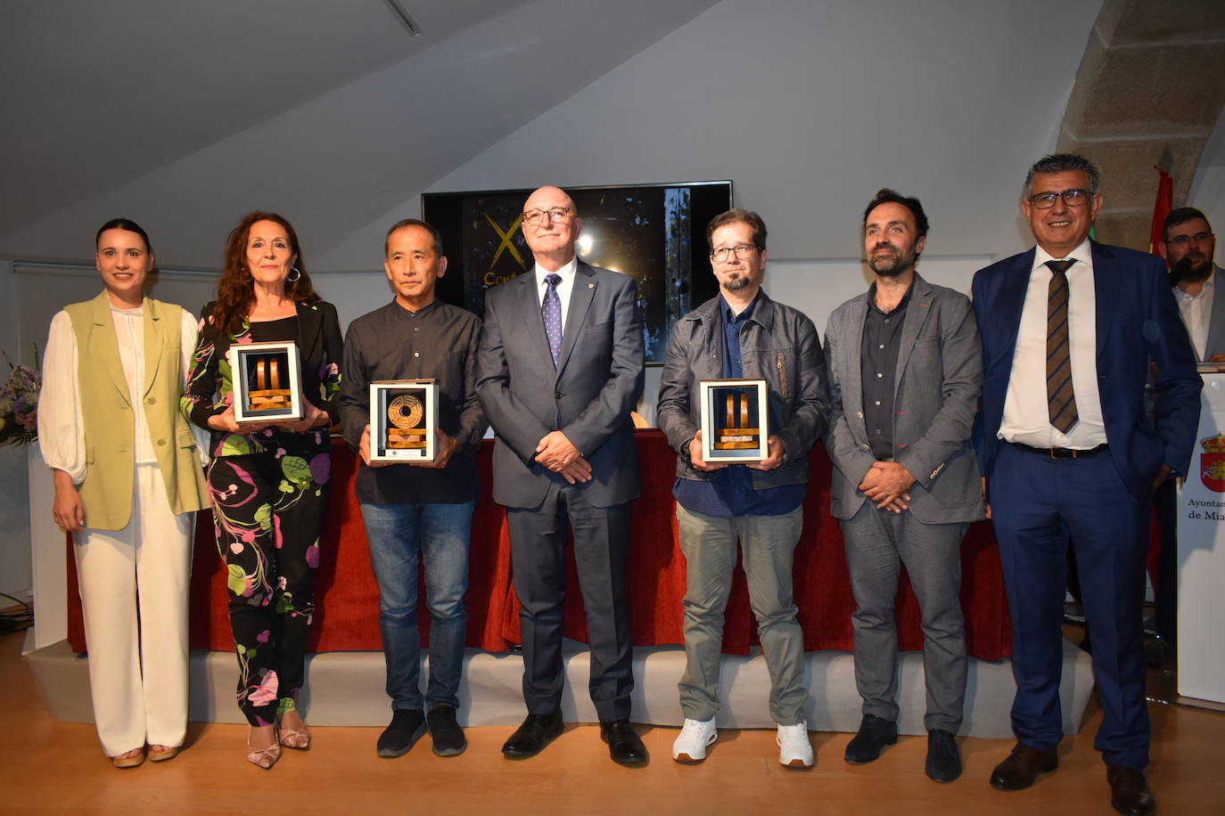 El Palacio Obispo Solís acoge la exposición de las obras del XII Certamen de Pintura Laura Otero