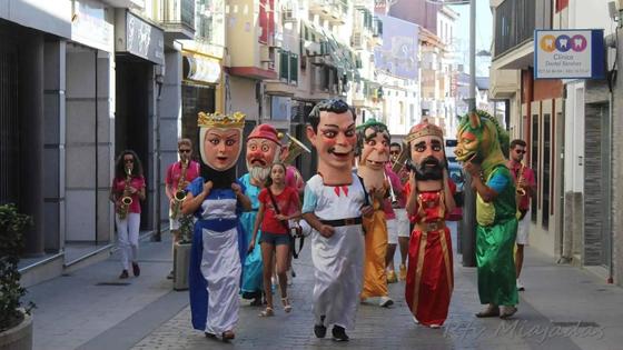 Miajadas busca sus cabezudos para las Ferias y Fiestas 2023
