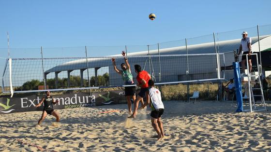 El Circuito Extremeño de Voley Playa en Miajadas en imágene