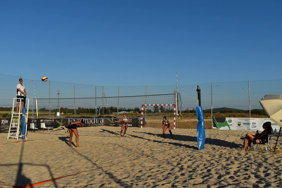 El Circuito Extremeño de Voley Playa en Miajadas en imágene