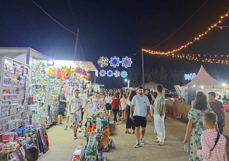FOTOS FERIA DE NOCHE MIAJADAS 2023