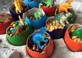 Los pequeños de la ludoteca celebran la Semana de los dinosaurios