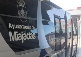 Se amplía el servicio de transporte urbano en Alonso de Ojeda y Casar de Miajadas