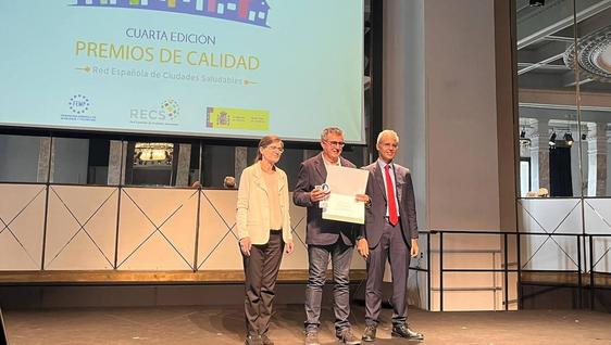 El alcalde de Miajadas recoge el Premio de Calidad de la Red Española de Ciudades Saludables