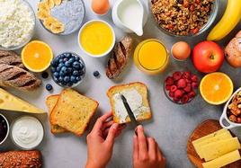 El centro de mayores organiza su tradicional desayuno saludable