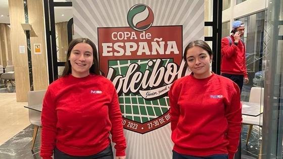 Melisa Cintero y Helena González arbitran en la Copa de España de Voleibol