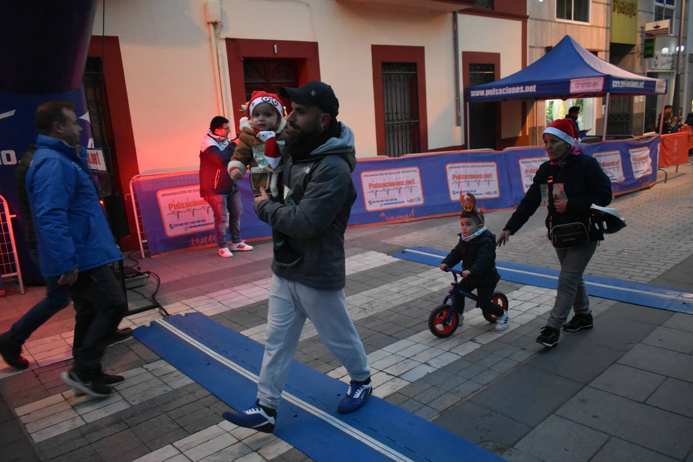 Fotos: La San Silvestre Miajadeña fue de las primeras en despedir el 2023