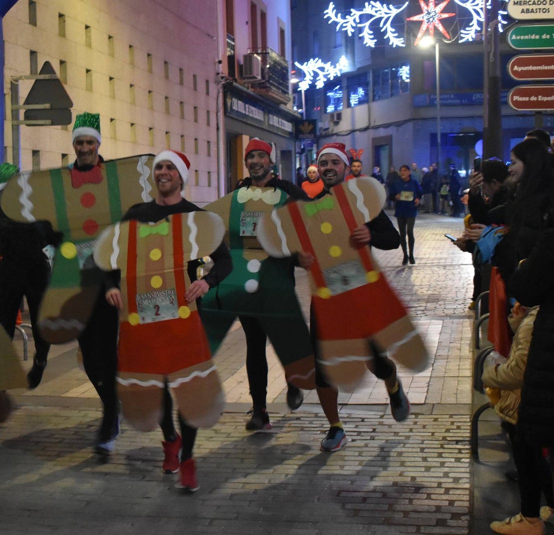 Fotos: La San Silvestre Miajadeña fue de las primeras en despedir el 2023