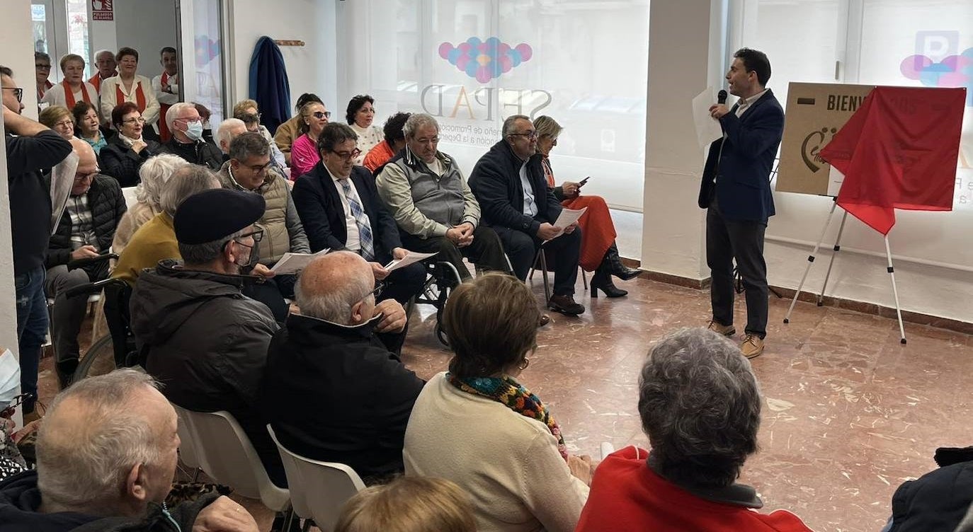 Acto de reinauguración del centro de mayores de Miajadas 
