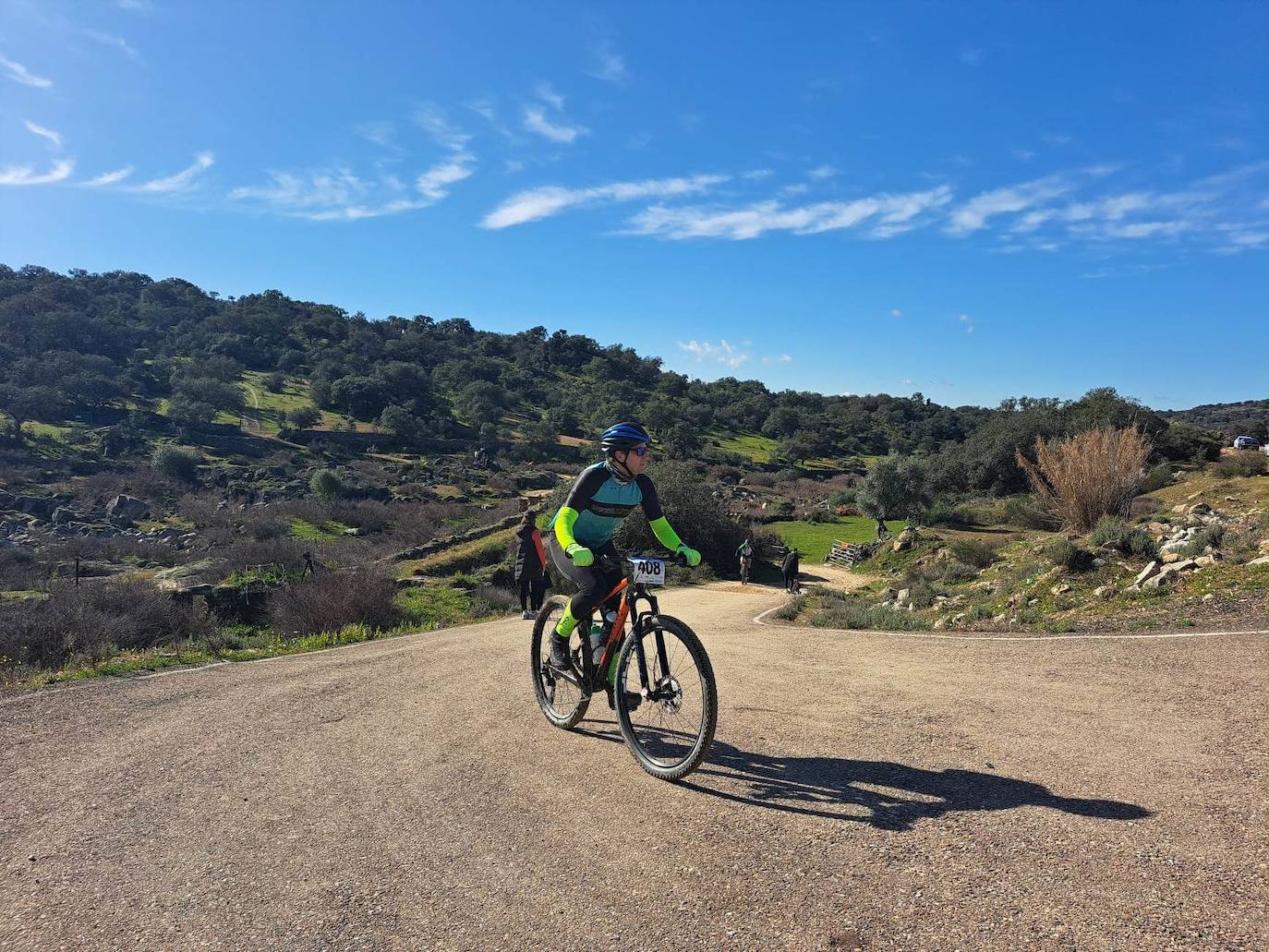 Miajadas volvió a convertirse un año más en punto referente del ciclismo con su famosa prueba Titán de los Ríos, congregando lo mejor del panorama nacional en un paraje natural incomparable. 