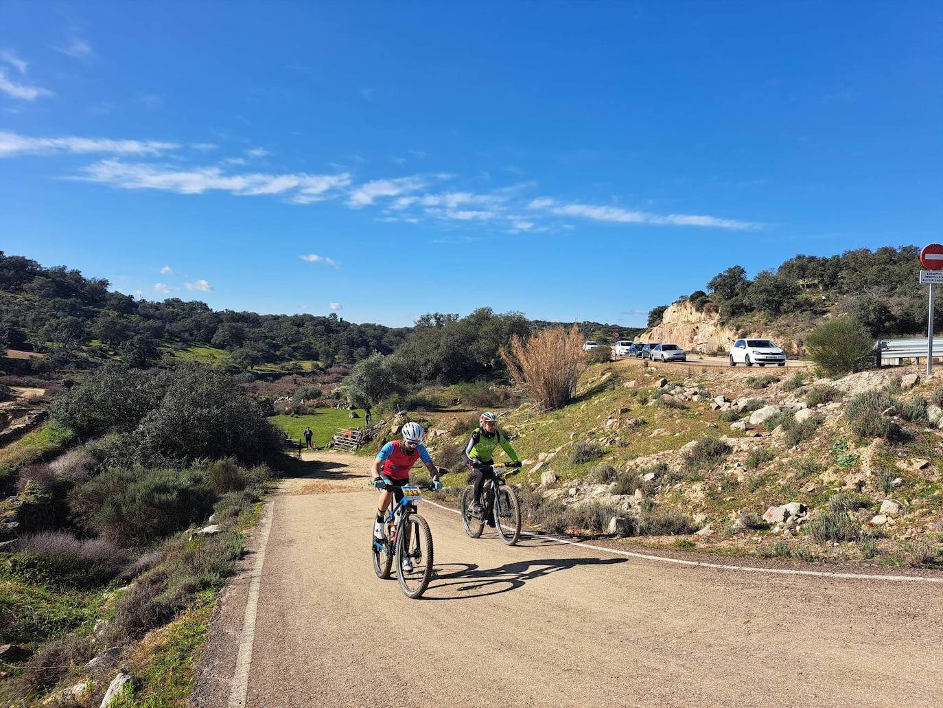 Miajadas volvió a convertirse un año más en punto referente del ciclismo con su famosa prueba Titán de los Ríos, congregando lo mejor del panorama nacional en un paraje natural incomparable. 