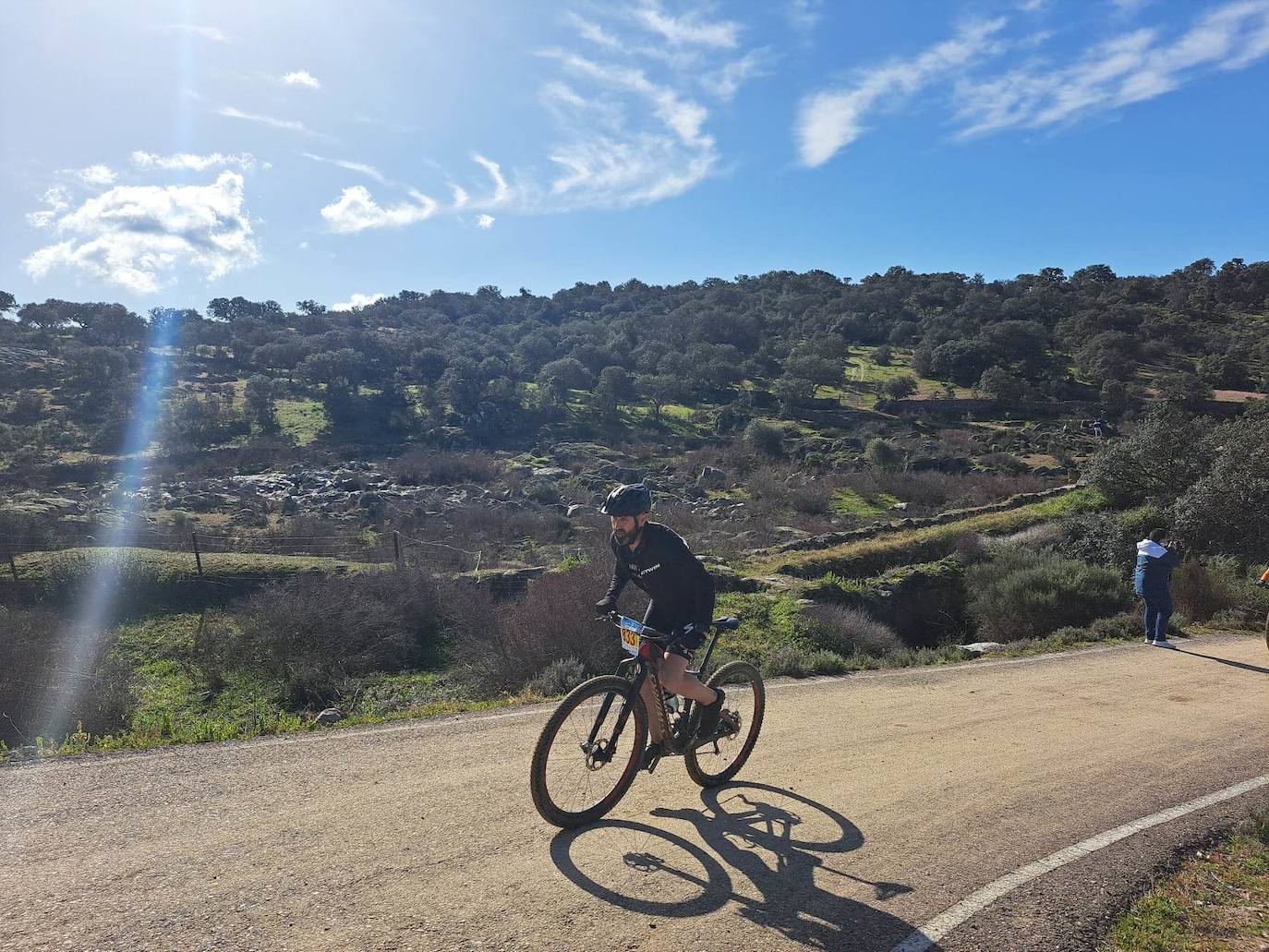 Miajadas volvió a convertirse un año más en punto referente del ciclismo con su famosa prueba Titán de los Ríos, congregando lo mejor del panorama nacional en un paraje natural incomparable. 