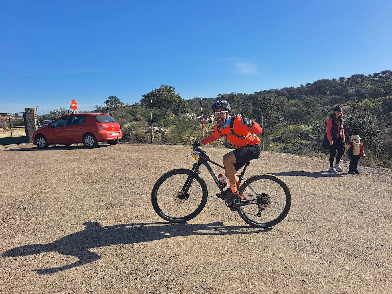 Miajadas volvió a convertirse un año más en punto referente del ciclismo con su famosa prueba Titán de los Ríos, congregando lo mejor del panorama nacional en un paraje natural incomparable. 