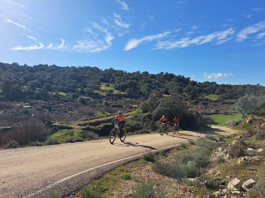 Miajadas volvió a convertirse un año más en punto referente del ciclismo con su famosa prueba Titán de los Ríos, congregando lo mejor del panorama nacional en un paraje natural incomparable. 