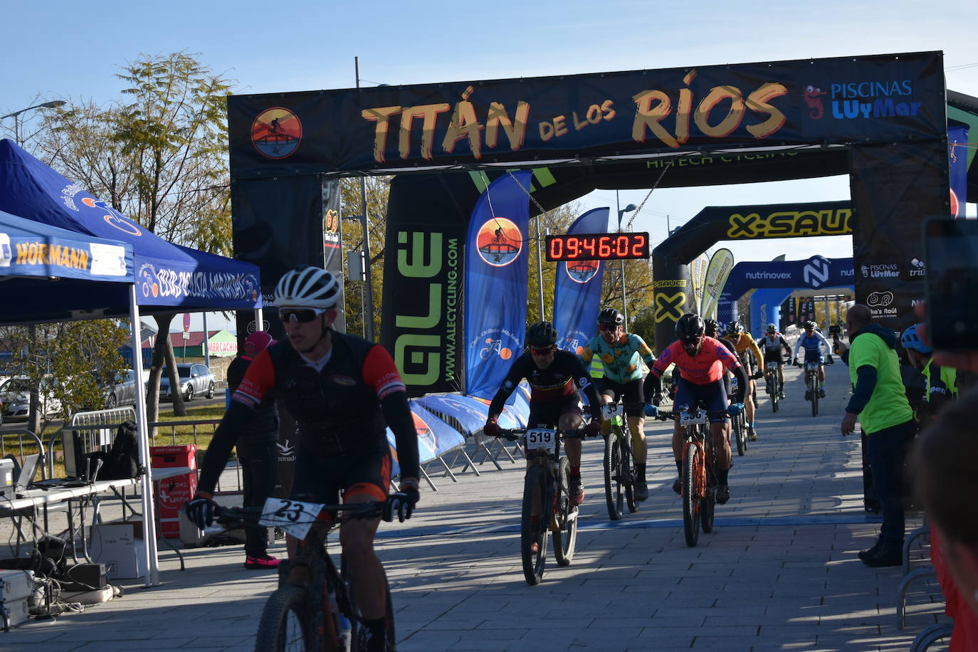 Miajadas volvió a convertirse un año más en punto referente del ciclismo con su famosa prueba Titán de los Ríos, congregando lo mejor del panorama nacional en un paraje natural incomparable. 