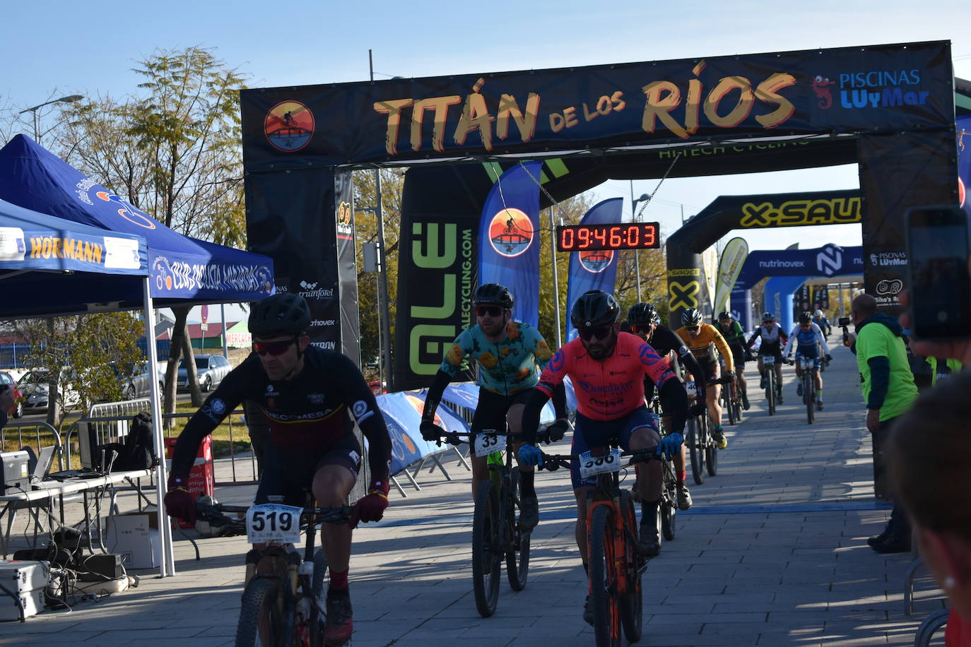 Miajadas volvió a convertirse un año más en punto referente del ciclismo con su famosa prueba Titán de los Ríos, congregando lo mejor del panorama nacional en un paraje natural incomparable. 