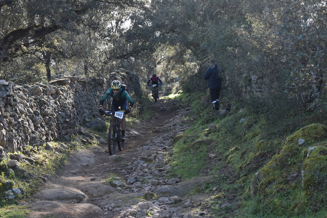 Miajadas volvió a convertirse un año más en punto referente del ciclismo con su famosa prueba Titán de los Ríos, congregando lo mejor del panorama nacional en un paraje natural incomparable. 