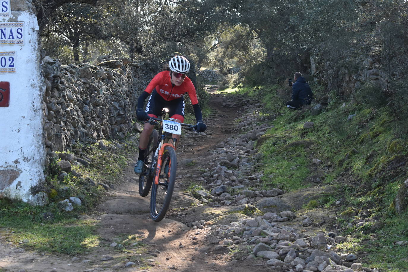 Miajadas volvió a convertirse un año más en punto referente del ciclismo con su famosa prueba Titán de los Ríos, congregando lo mejor del panorama nacional en un paraje natural incomparable. 