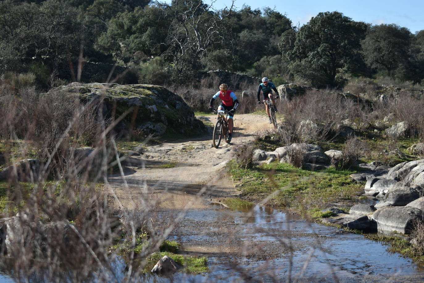 Miajadas volvió a convertirse un año más en punto referente del ciclismo con su famosa prueba Titán de los Ríos, congregando lo mejor del panorama nacional en un paraje natural incomparable. 