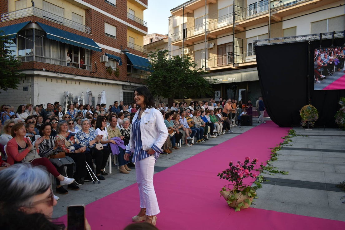 FOTOS: Éxito rotundo del desfile 'Miajadas está de moda' (1ª parte)