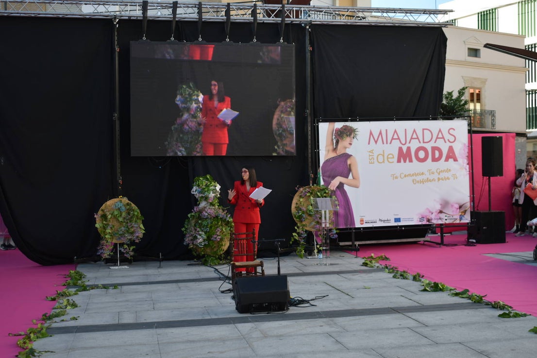 FOTOS: Éxito rotundo del desfile 'Miajadas está de moda' (1ª parte)
