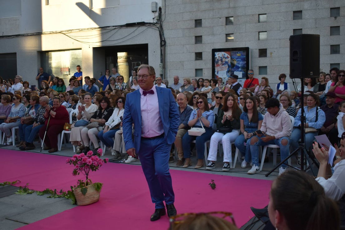 FOTOS: 'Miajadas está de moda… y de fiesta' con los mejores diseños para eventos (2ª parte)