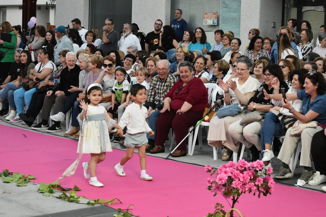FOTOS: 'Miajadas está de moda… y de fiesta' con los mejores diseños para eventos (2ª parte)