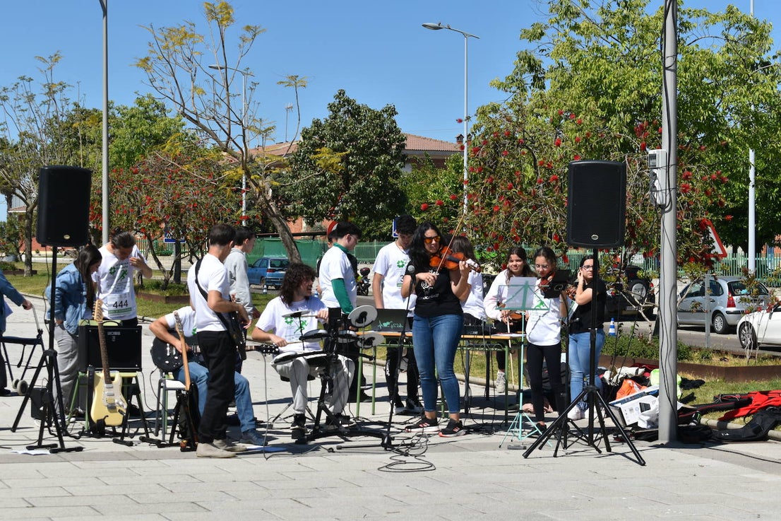 Fotos: El Torrente Ballester y San Martín de Porres corren juntos por la ELA