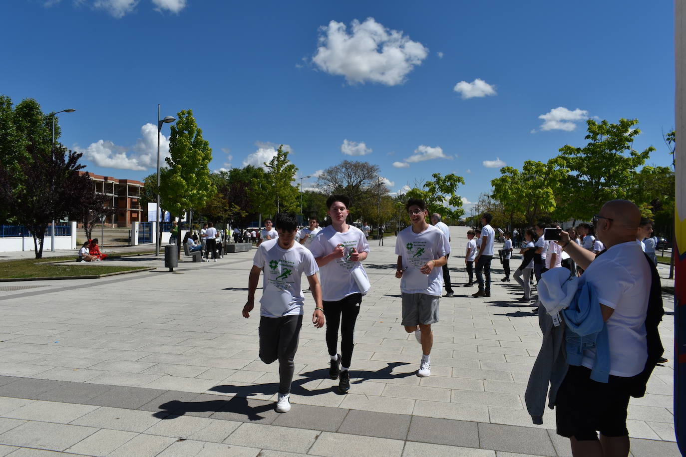 Fotos: El Torrente Ballester y San Martín de Porres corren juntos por la ELA