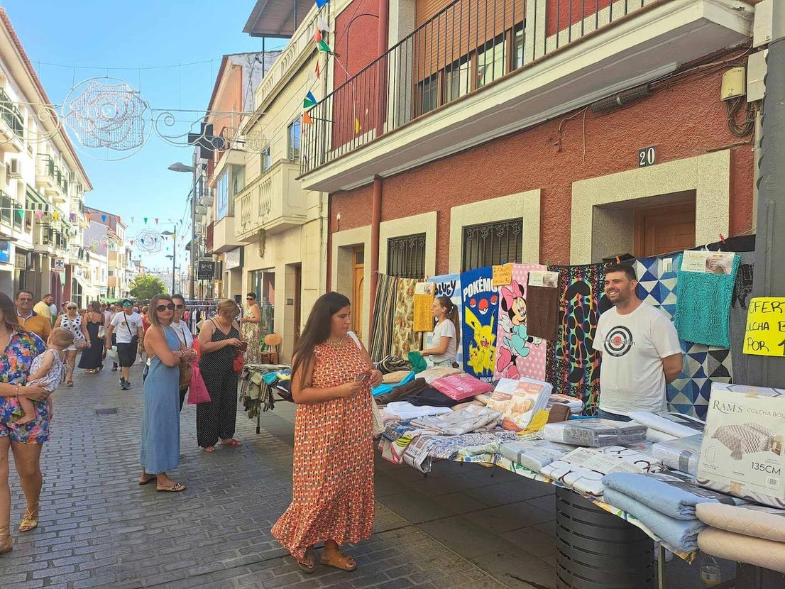 FOTOS: Más de 40 establecimientos se lanzan a la calle