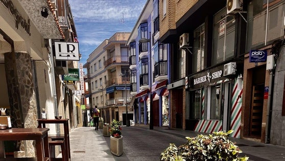 Los comercios podrán abrir el 20 de abril y 28 de diciembre de 2025