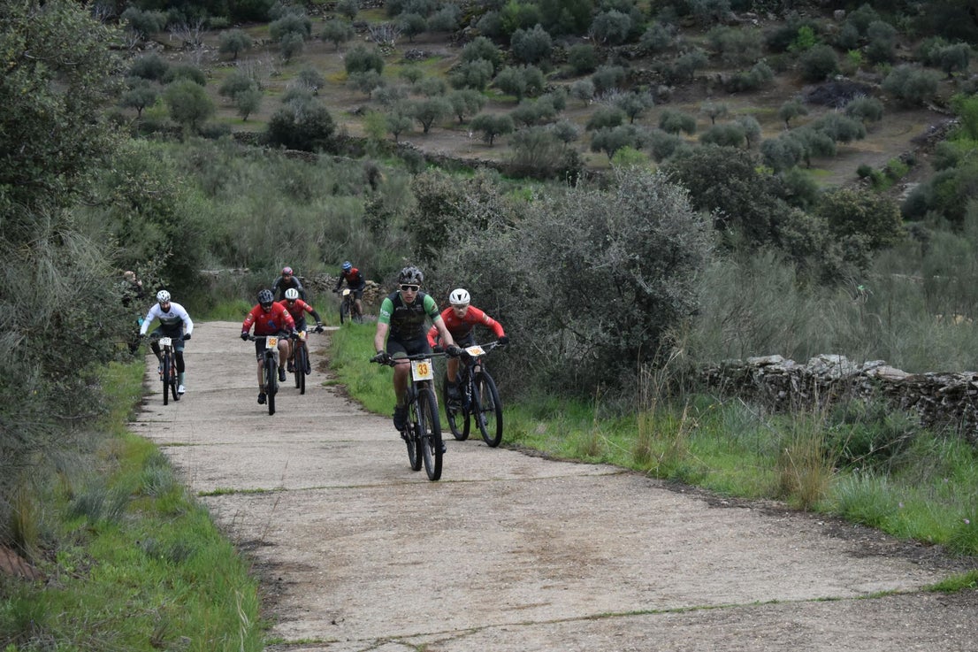 Fotos: Lo mejor del ciclismo en la Titán de los Ríos 2025