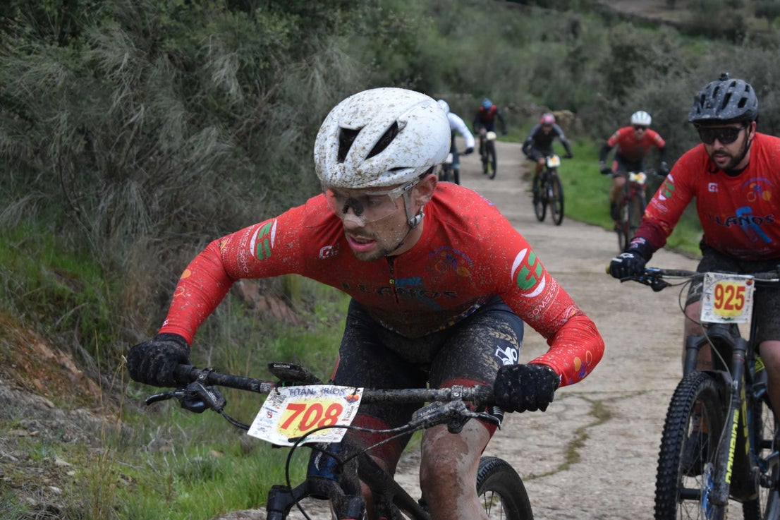 Fotos: Lo mejor del ciclismo en la Titán de los Ríos 2025