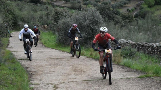 Fotos: Lo mejor del ciclismo en la Titán de los Ríos 2025