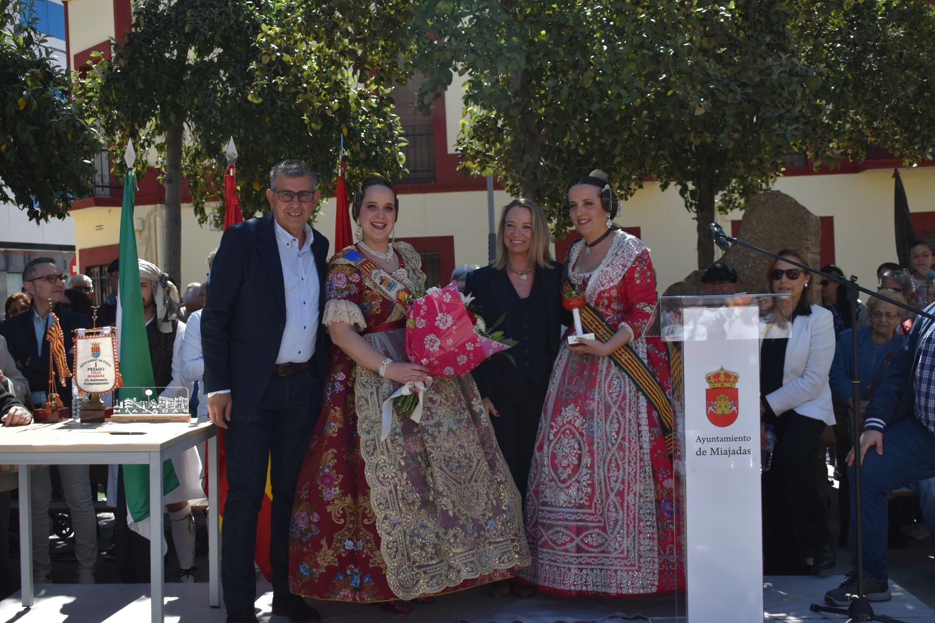 Fotos: Fin de semana inolvidable en Miajadas con sus hermanos de Puçol