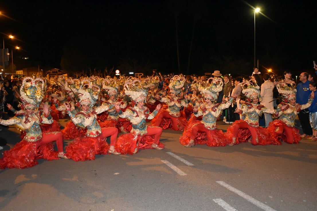 Fotos: 18 comparsas hicieron vibrar en la VI Convivencia Carnavalera de Miajadas