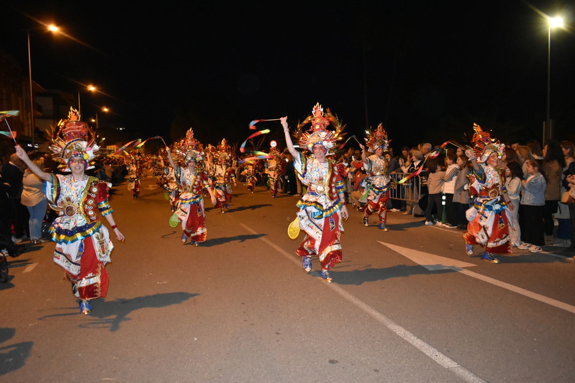 Fotos: 18 comparsas hicieron vibrar en la VI Convivencia Carnavalera de Miajadas