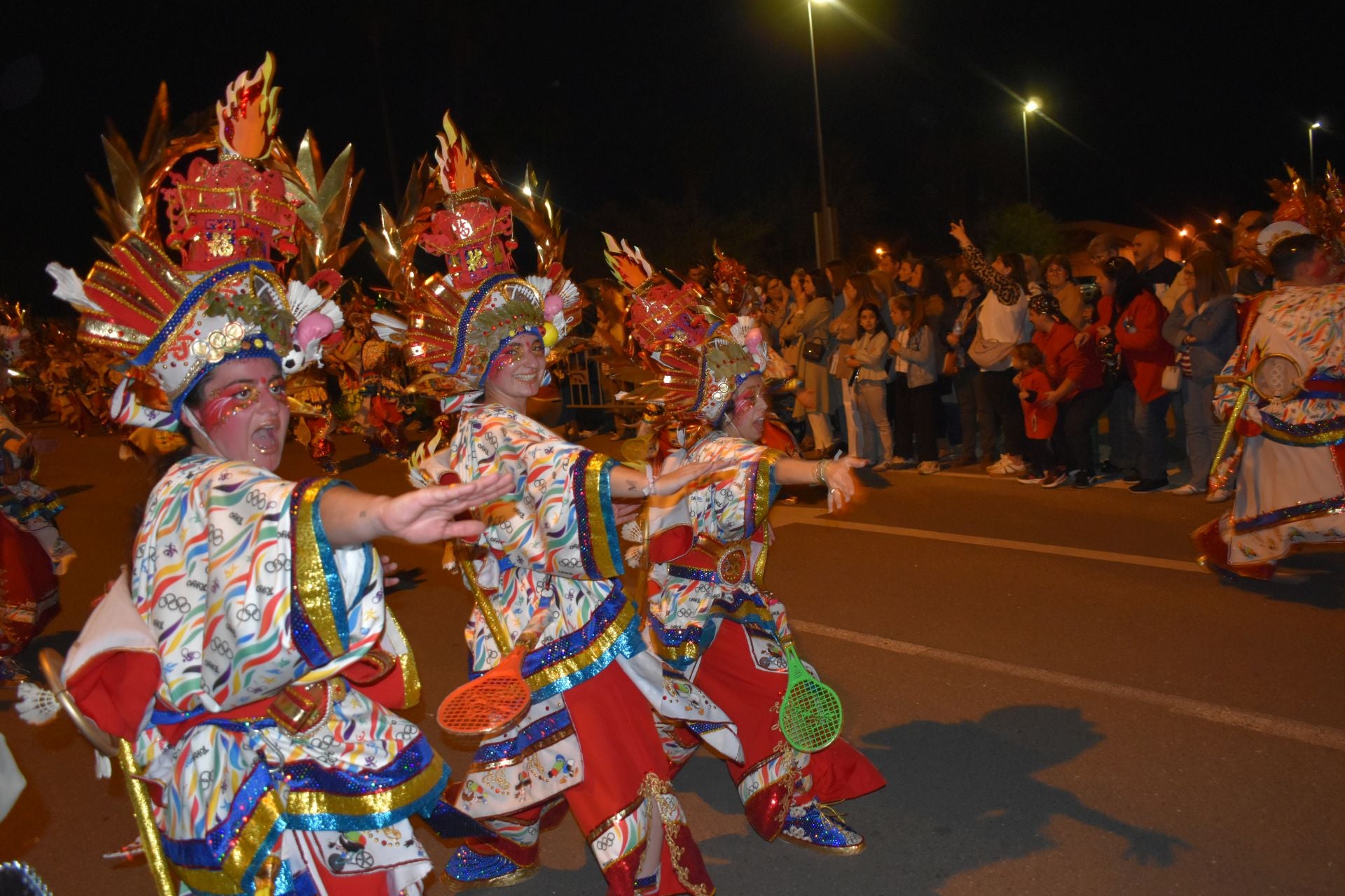 Fotos: 18 comparsas hicieron vibrar en la VI Convivencia Carnavalera de Miajadas