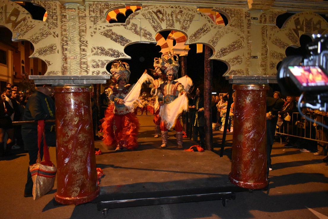 Fotos: 18 comparsas hicieron vibrar en la VI Convivencia Carnavalera de Miajadas