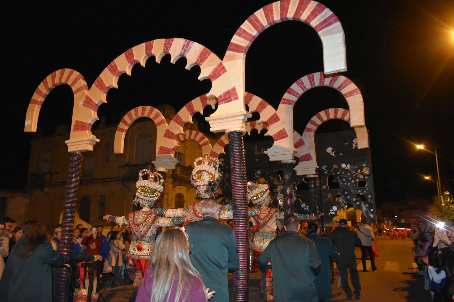 Fotos: 18 comparsas hicieron vibrar en la VI Convivencia Carnavalera de Miajadas