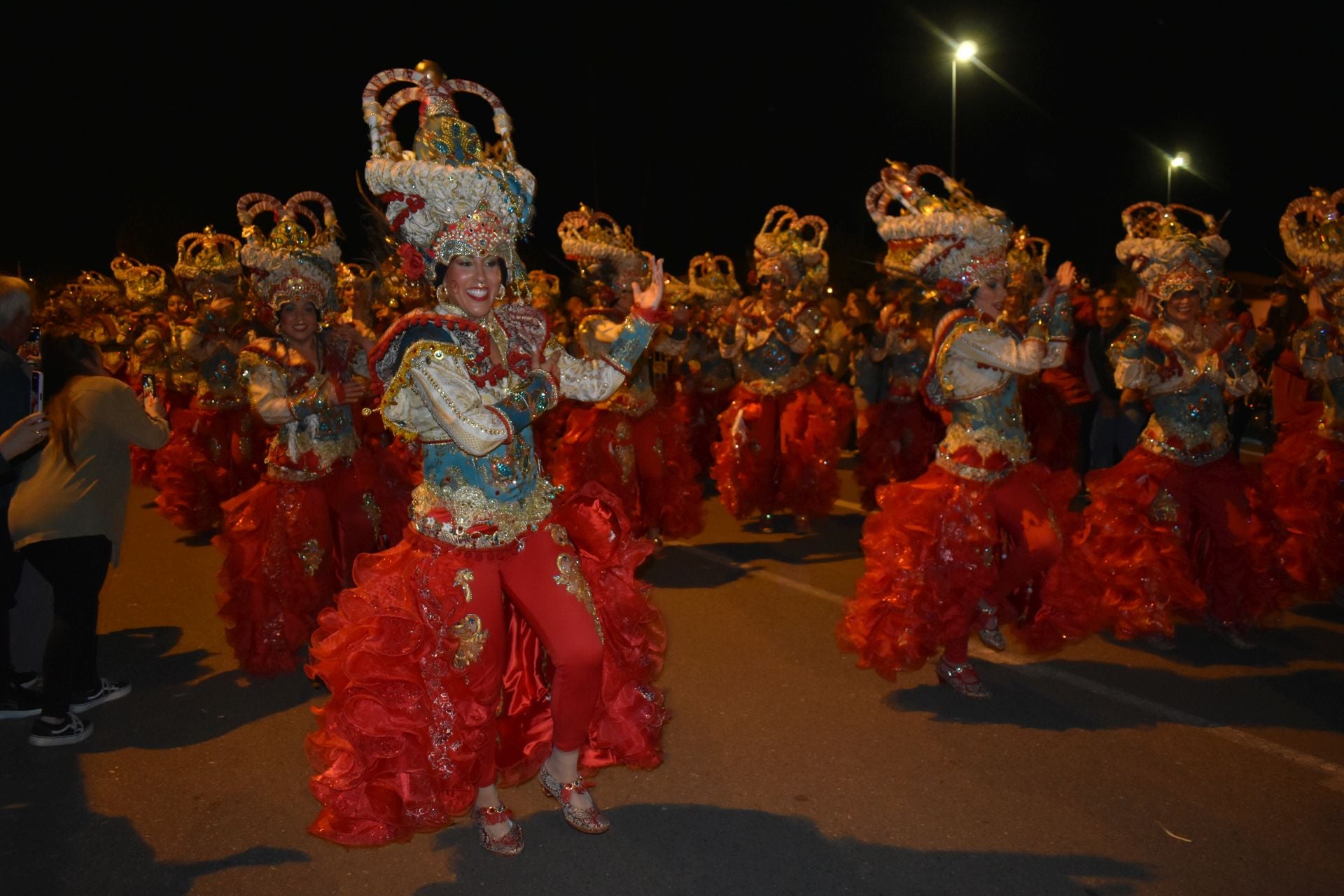 Fotos: 18 comparsas hicieron vibrar en la VI Convivencia Carnavalera de Miajadas