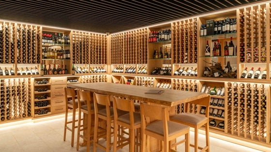 La carta de vinos de Finca La Desa recibe el premio 'Mantel blanco'