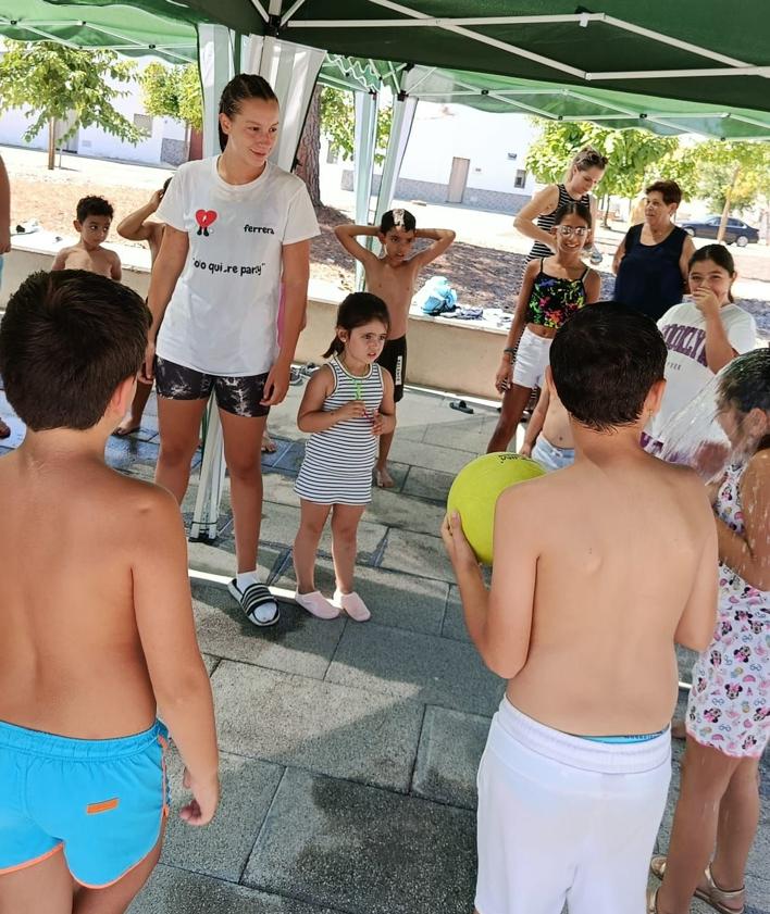 Imagen secundaria 2 - Casar de Miajadas ha disfrutado de unas animadas Fiestas de Santiago