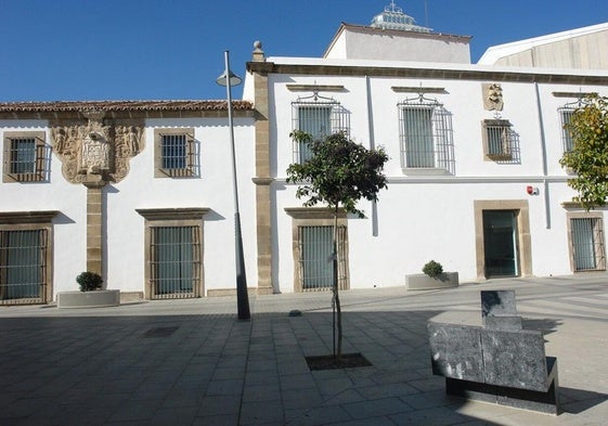 C.C. Palacio Obispo Solís.