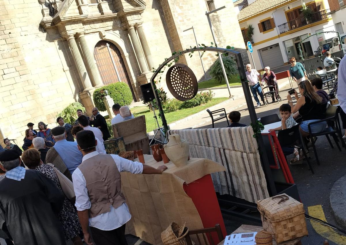 Imagen secundaria 1 - Un viaje temporal hasta el siglo XIX para revivir la feria de Miajadas