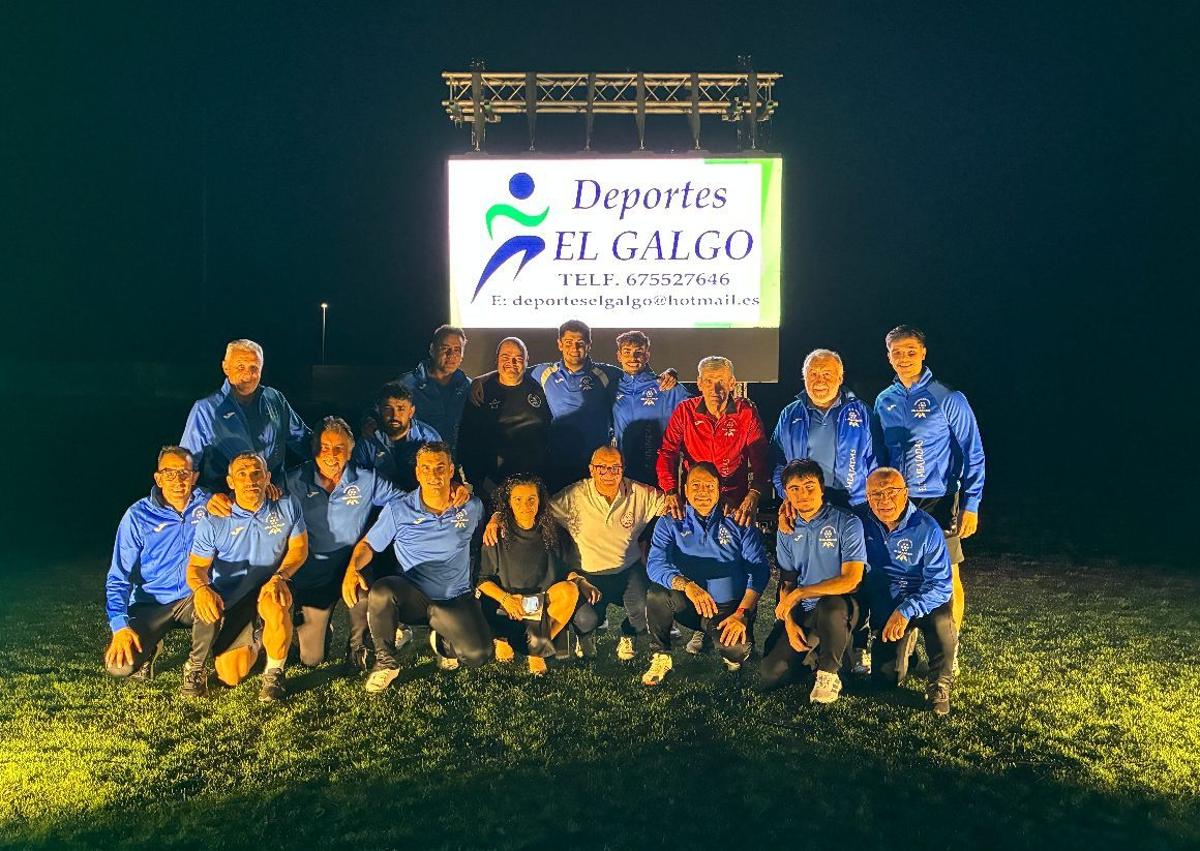 Imagen secundaria 1 - La E. F. de Miajadas celebró sus 20 años de historia