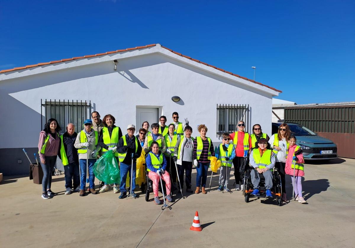 40 kg de basuraleza recogidos en la última batida de limpieza