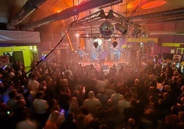 Benito Kamelas y Verea hicieron vibrar la Sala Status.