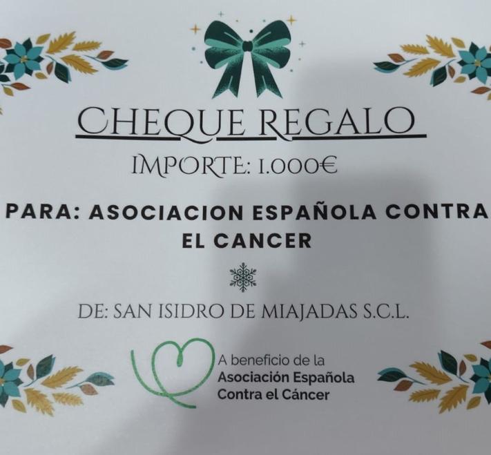 Imagen secundaria 2 - La Cooperativa San Isidro homenajea a la Junta Local de la AECC