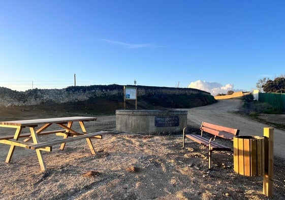 Nueva zona de descanso en el Camino del Pozo de la República